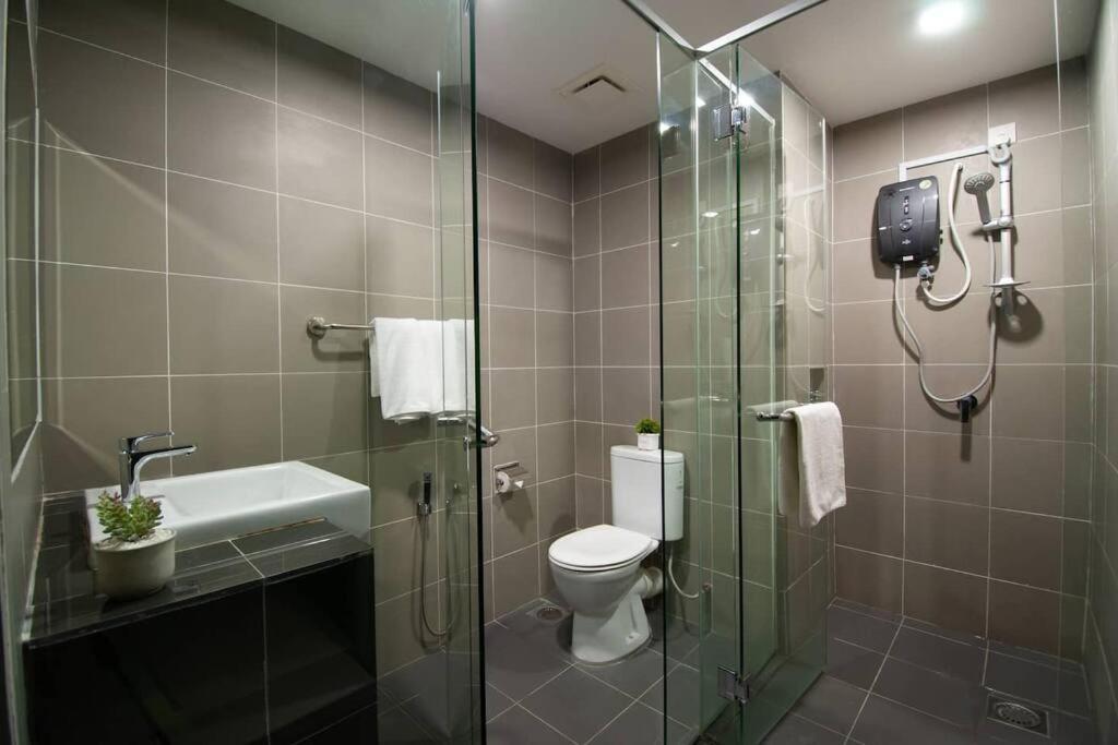 Aeropod Kk Studio Unit 09 Near Airport And City Free Parking Kota Kinabalu Exterior photo